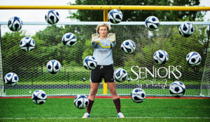 Soccer Senior Picture Ideas for Girls #seniorpictueideasforgirls #seniorsbyphotojeania #seniorphotographer #desmoines