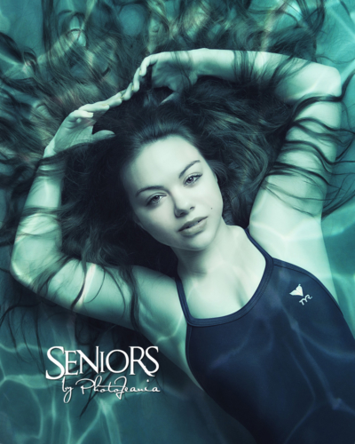 Underwater Swimming Sprinter Senior Picture Idea - Sports Senior Picture Ideas - Seniors by Photojeania